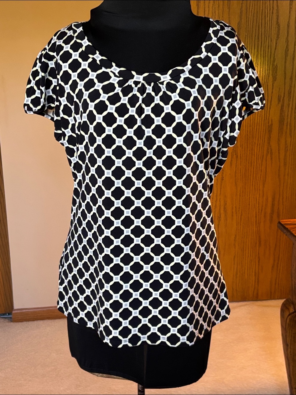 Worthington Black Yellow Gray and White Geometric Short Sleeve Top Large